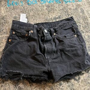 Levi’s 501 shorts, size 8